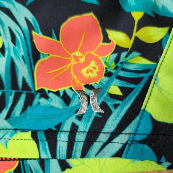 COPY - NWOT Hurley Phantom Board Skirt - Picture 3 of 7